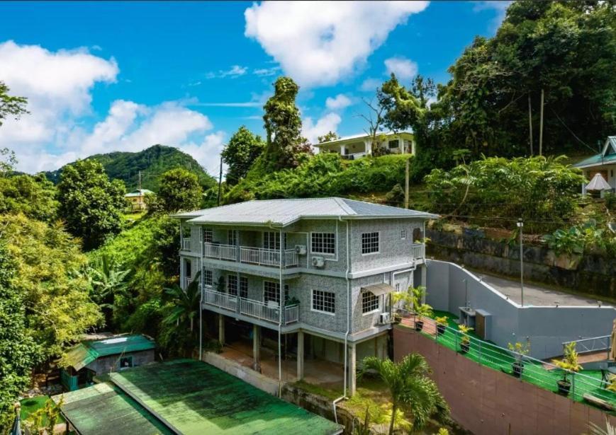 Paradise Breeze Apartment Misere Exterior photo